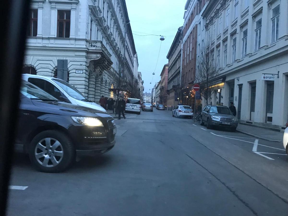 Black And White Budapeszt Zewnętrze zdjęcie